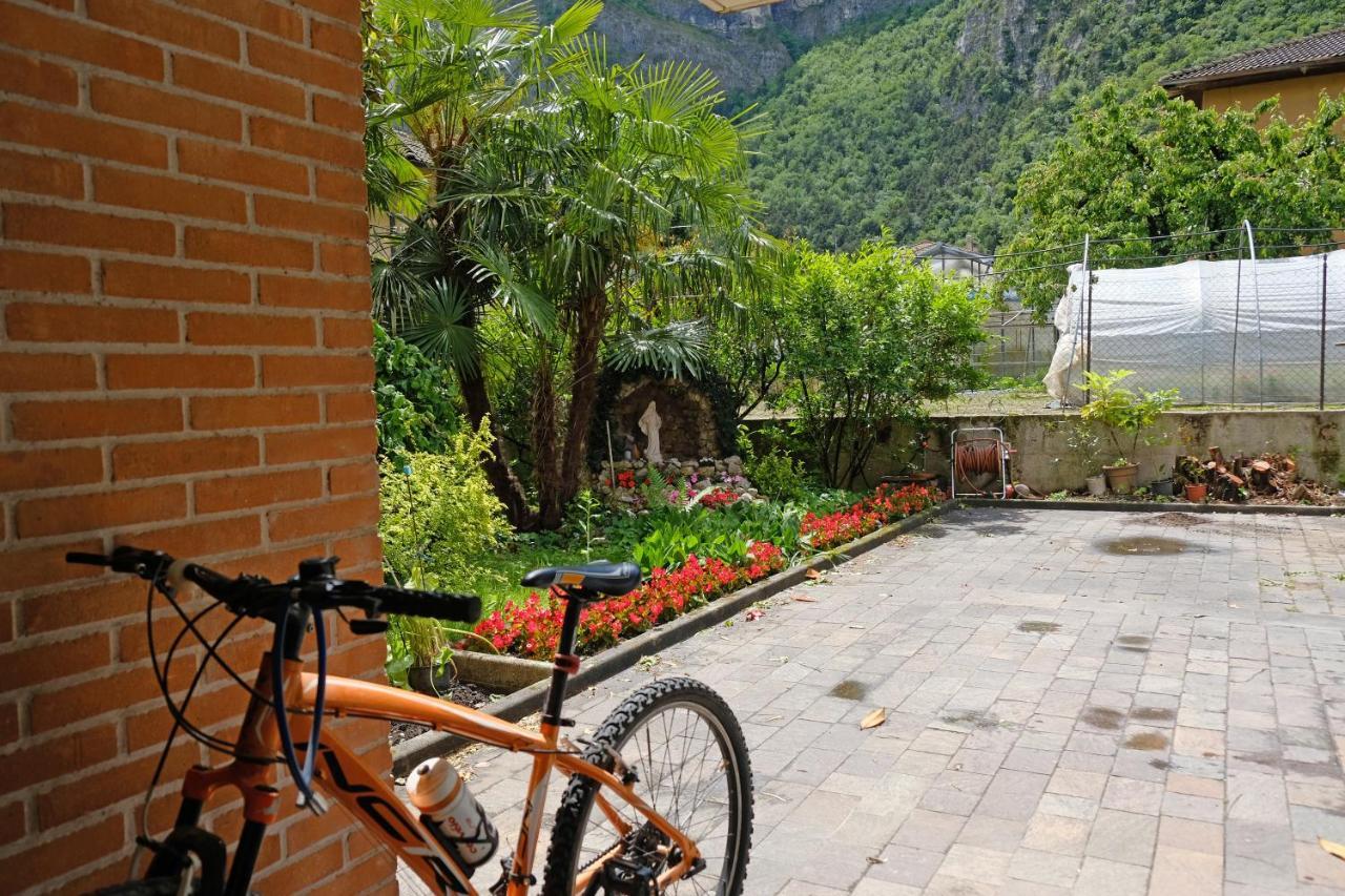 Appartamenti Alle 5 Torri Mezzolombardo Exterior foto