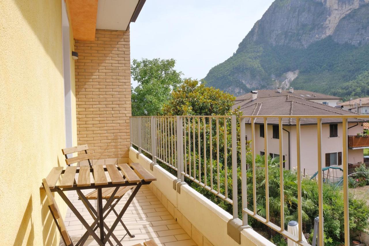 Appartamenti Alle 5 Torri Mezzolombardo Exterior foto